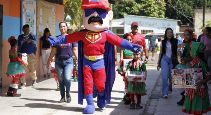 Gobierno Nacional entregó 13 millones de juguetes en estas Navidades