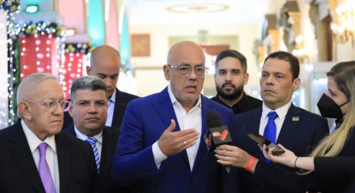 Gobierno y Alianza Democrática definirán agenda de trabajo en 30 días