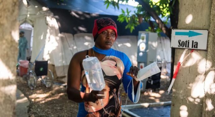 Haití registra 283 muertes por brote de cólera según la OMS