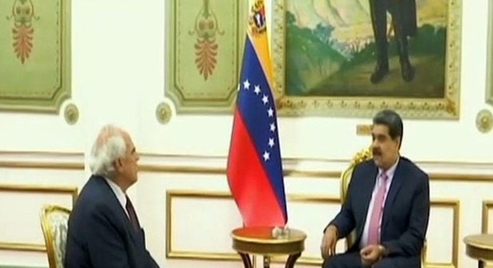 Maduro recibió a Samper para evaluar el posible relanzamiento de Unasur