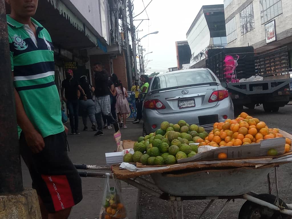 manzanas y mandarinas aumentaron 50 de su precio en la ultima semana laverdaddemonagas.com whatsapp image 2022 12 07 at 4.07.03 pm