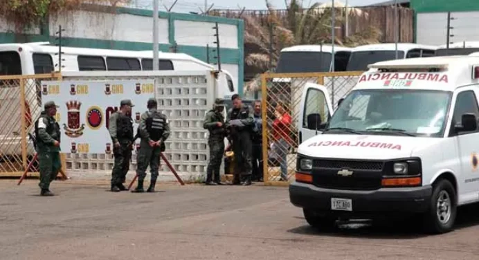 Reclusos toman de rehenes a directora y custodios del Retén El Marite de Maracaibo
