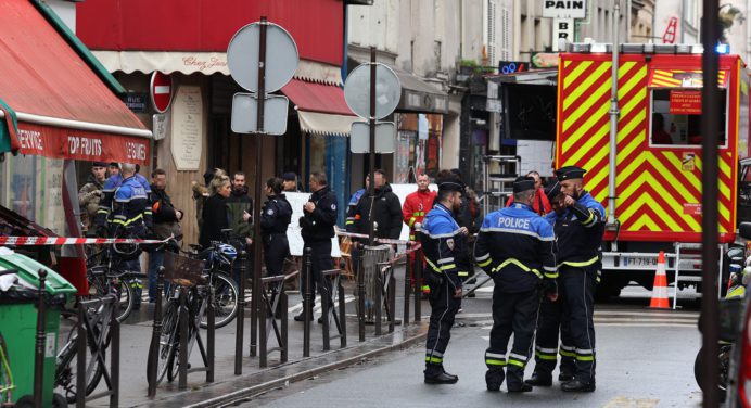 Pánico en París por tiroteo que deja 3 muertos y un herido