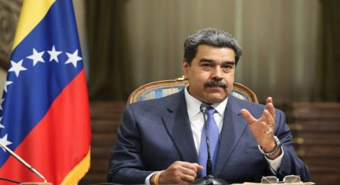 Presidente Nicolás Maduro ordena tomar medidas en defensa de la tasa oficial del dólar