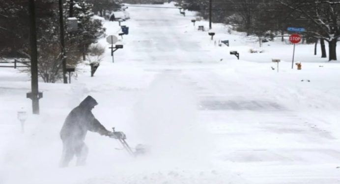 Tormentas de nieve se extiende en EEUU