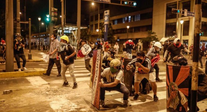 Tras 14 días de protestas Perú vuelve a retomar la normalidad 