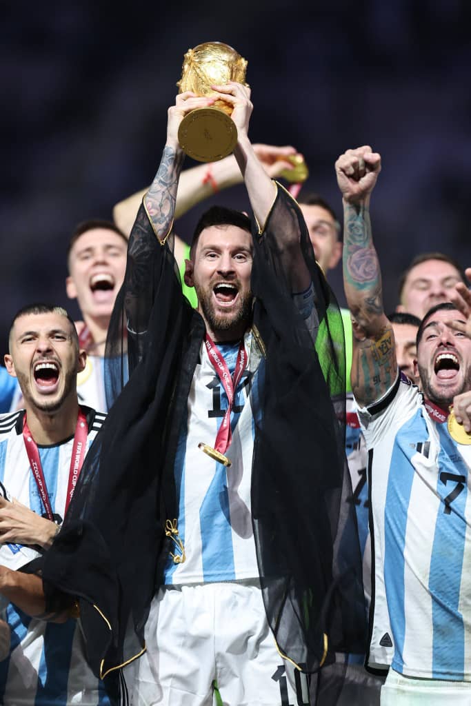 tricampeones messi y argentina agrandan su leyenda en la final del mundial de qatar 2022 laverdaddemonagas.com messi copa