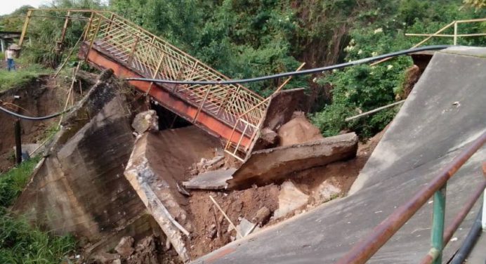 Autoridades de Trujillo piden apoyo para restablecer el paso tras caída de un puente