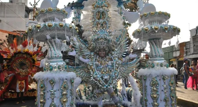 Encuesta: ¿Está de acuerdo con cambio de los desfiles de Carnaval de la avenida Bolívar?