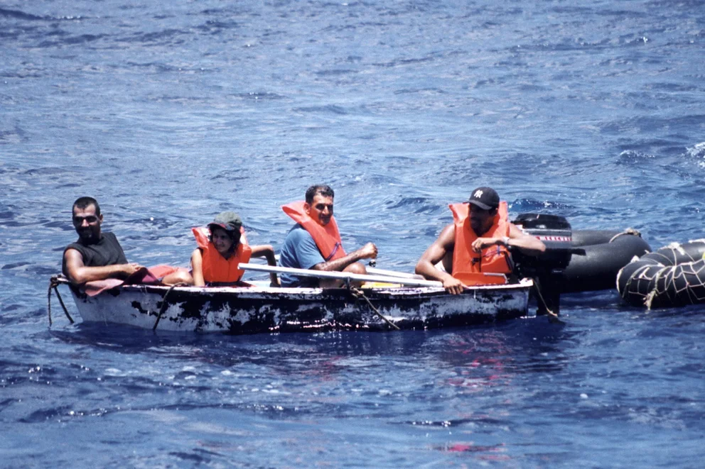 EE.UU. devuelve a Cuba a 83 migrantes interceptados en el mar