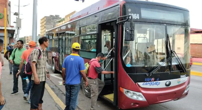 En marcha nueva fase de reordenamiento del transporte público en la avenida Juncal