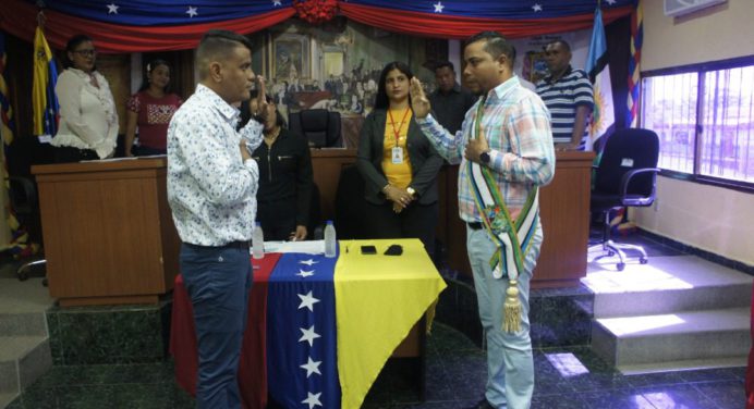 En Punceres ratifican a Jonathan Duarte como presidente de la Cámara Municipal