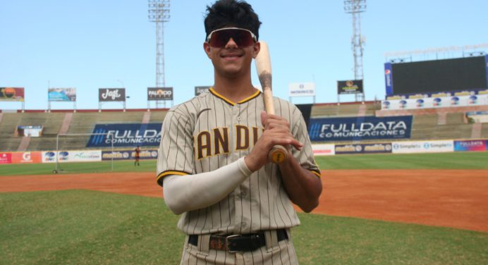 El pelotero venezolano Ethan Salas es el prospecto mejor pagado de la MLB