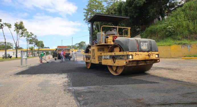 Gobernación inicia bacheo de vías en Maturín