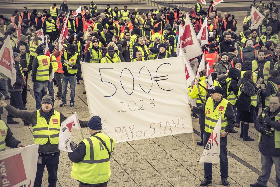 huelga por salarios paraliza aeropuerto de berlin sindicatos exigen aumento de 500 euros mensuales laverdaddemonagas.com 63d14180e9ff717a0c577569