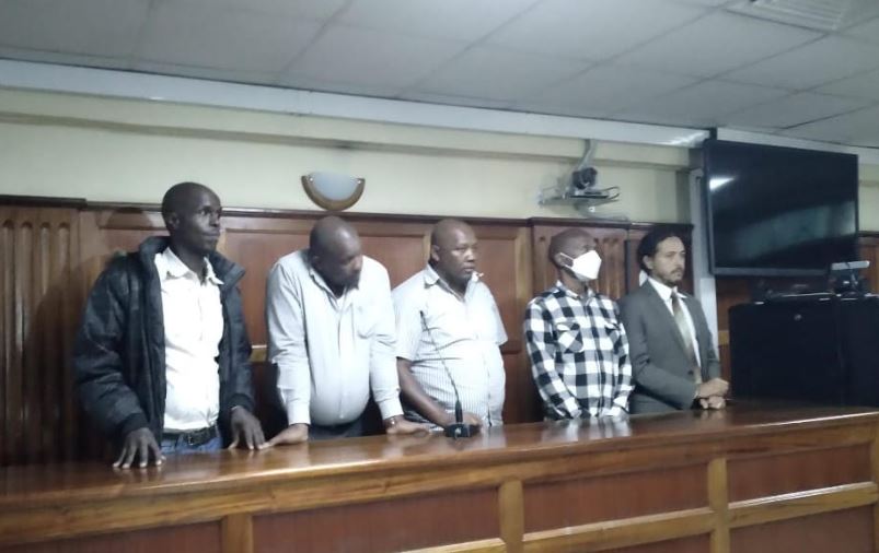 La justicia de Kenia sentenció a los kenianos Ahmed Omindo, Alex Sifuna y Moses Kiprotich por colaborar con el ex primer secretario de la embajada 