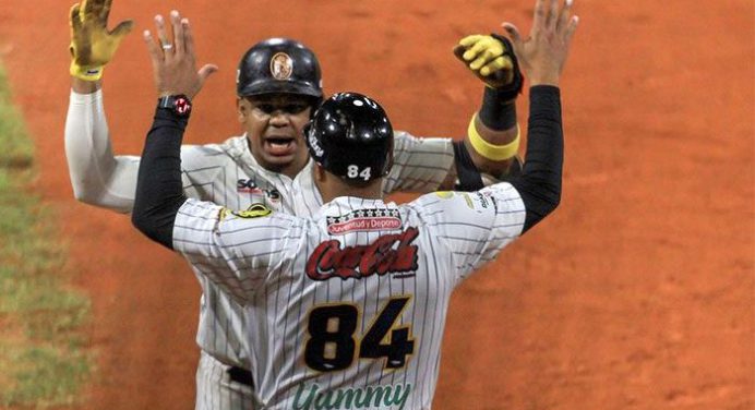 LVBP: Los leones van hoy por el título y los Tiburones a forzar el séptimo juego