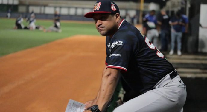 ¡Lo volvió a hacer! Wilfredo Romero es el «Manager del Año» de la 2022-2023