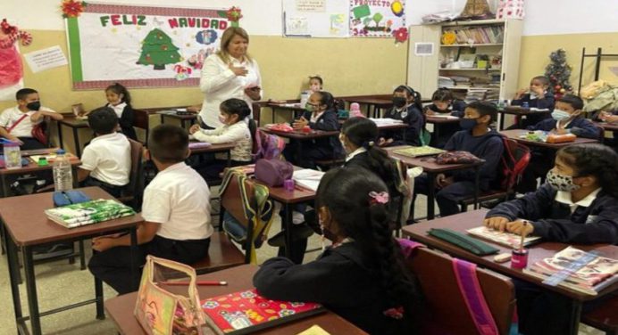 Santaella: Estudiantes regresaron a clases en total normalidad este lunes