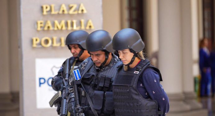 Interpol captura en El Salvador a autora intelectual del asesinato de fiscal paraguayo