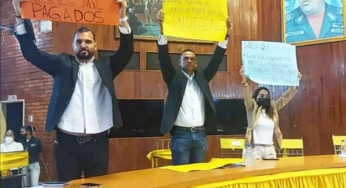 Machado: Con maestros mal pagados no hay nada que celebrar