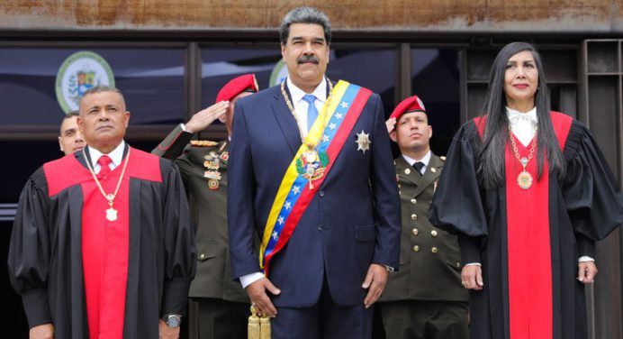 Maduro asiste a la sesión de Apertura de Actividades Judiciales del año 2023