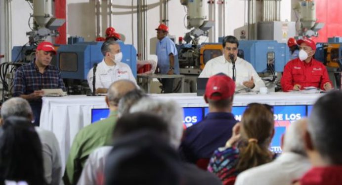 Maduro: Seguiremos defendiendo el ingreso de los trabajadores