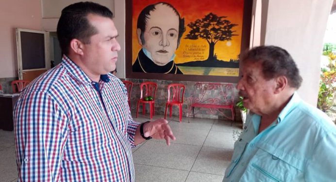 Maestro Juvenal Ravelo llena de inspiración a cultores del municipio Zamora