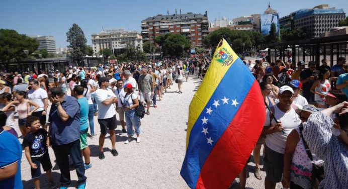 Más de 40 mil venezolanos solicitaron asilo en España