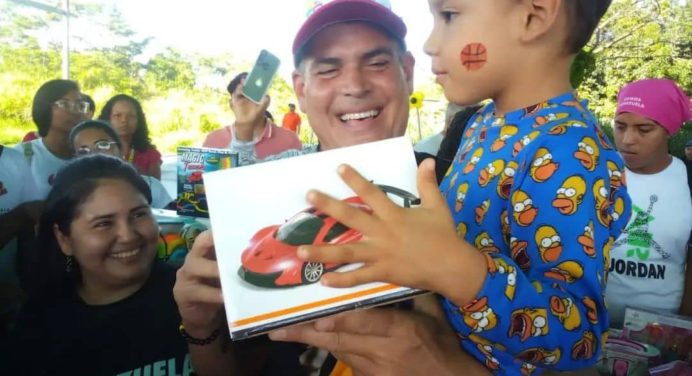 MSV regaló amor a niños y niñas de Santa Bárbara de Tapirín