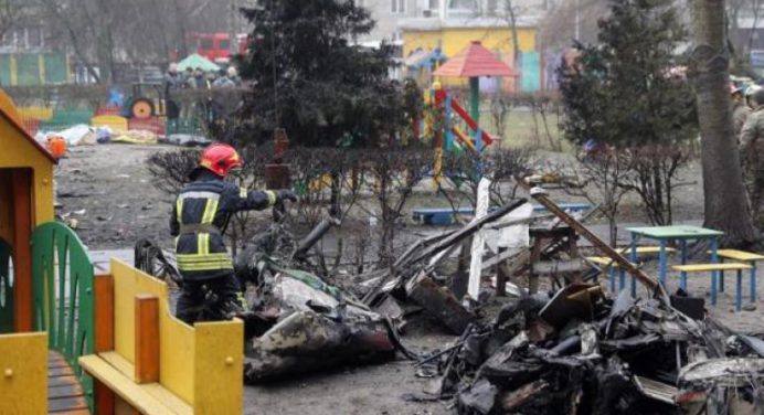 Muertes en siniestro de helicóptero ministerial en Kiev aumentan a 17