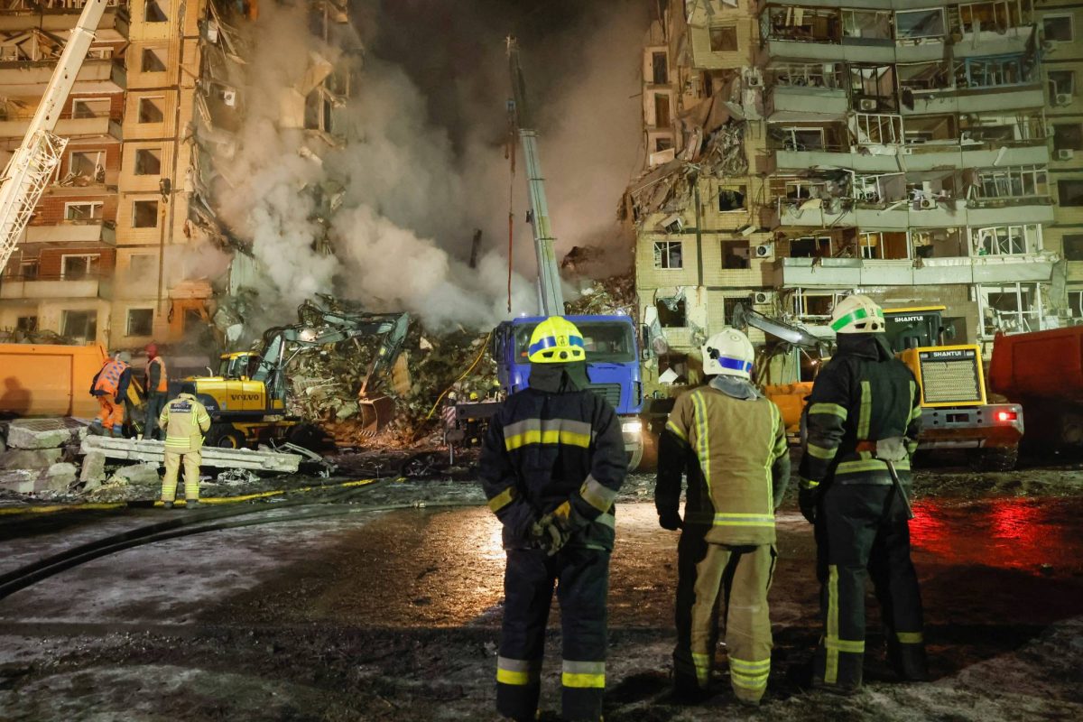 Misil ruso alcanza un edificio de apartamentos en Dnipro: 14 muertos. | Foto: Web