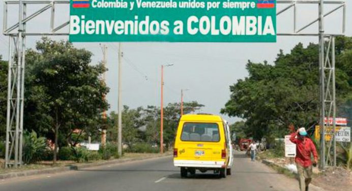 Taxis que prestan servicios entre Venezuela y Colombia no podrán regresar con pasajeros