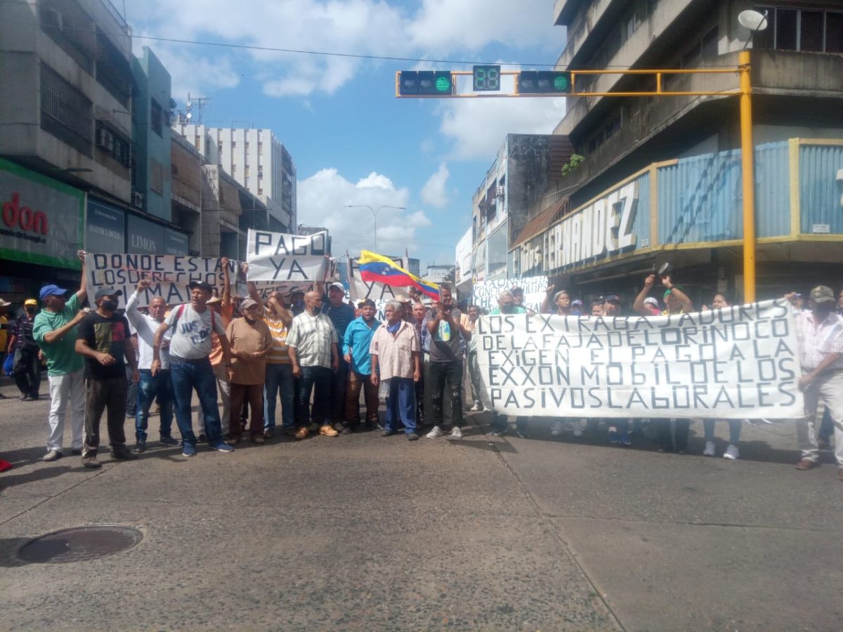 trabajadores tomaron nuevamente las calles de maturin por mejoras salariales laverdaddemonagas.com whatsapp image 2023 01 16 at 4.41.58 pm