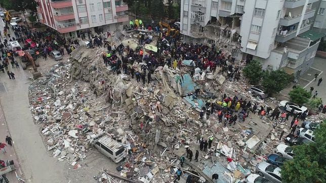 ascienden a 2 600 muertos por los terremotos en turquia y siria laverdaddemonagas.com photo1675711441