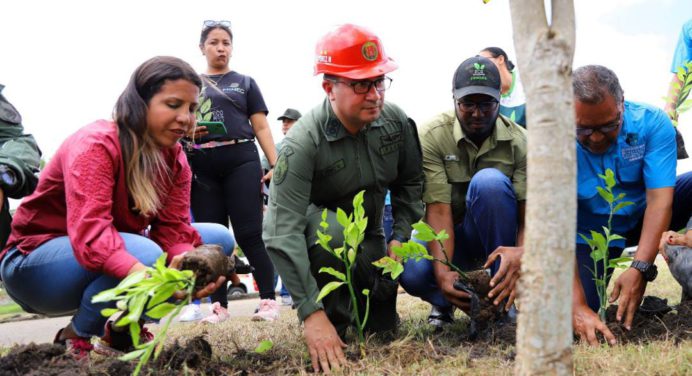 Con la siembra de 150 árboles inicia Plan Nacional de Reforestación en Monagas