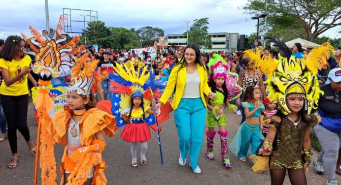 Con vistosos desfiles celebraron a lo grande el Carnaval en Sotillo