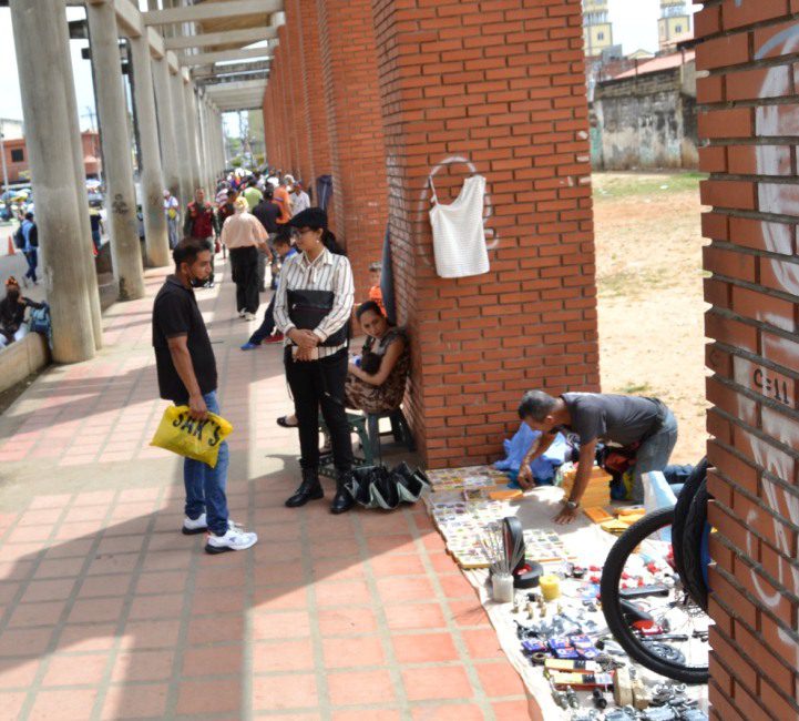 En Paseo de los artesanos esperan construcción de locales para dignificar a trabajadores