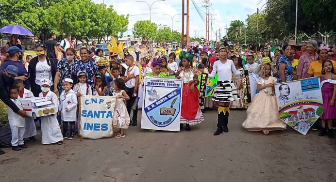 Escuela Santa Inés se lució con su desfile pedagógico del Carnaval de Maturín 2023