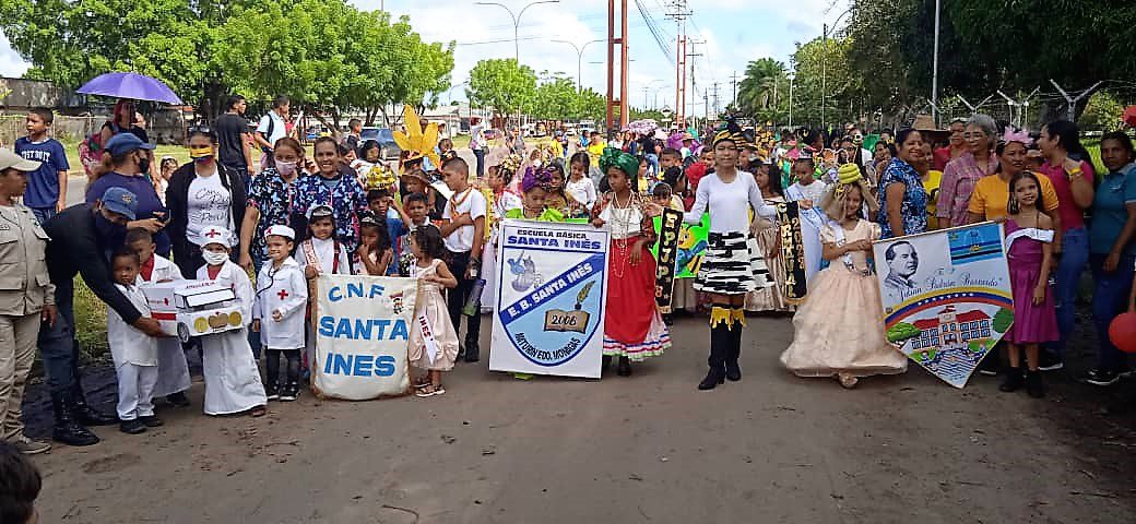 escuela santa ines se lucio con su desfile pedagogico del carnaval de maturin 2023 laverdaddemonagas.com santa ines carnaval 1
