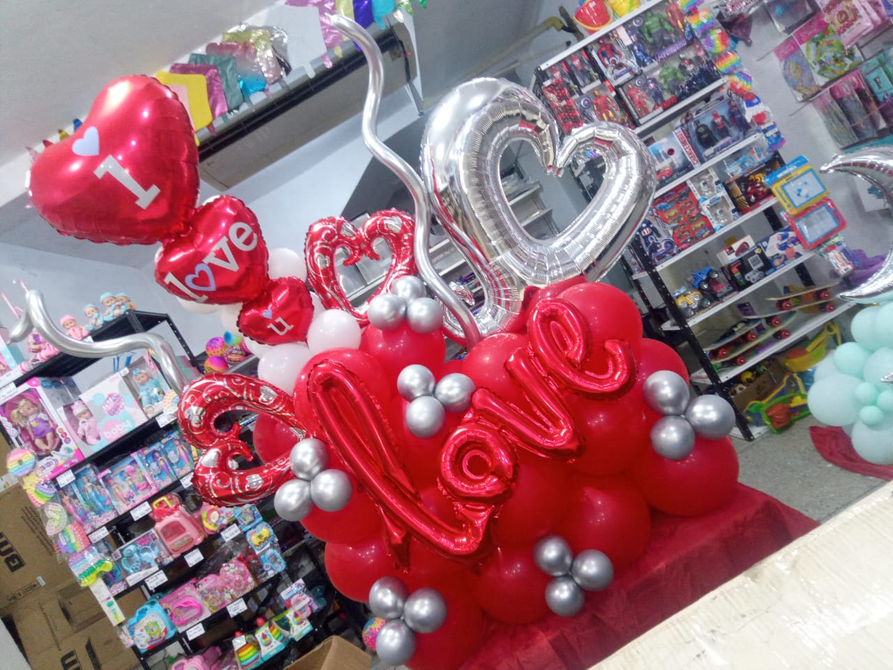 globos chocolates y otras opciones de moda para el dia del amor y la amistad laverdaddemonagas.com whatsapp image 2023 02 09 at 4.13.53 pm 1