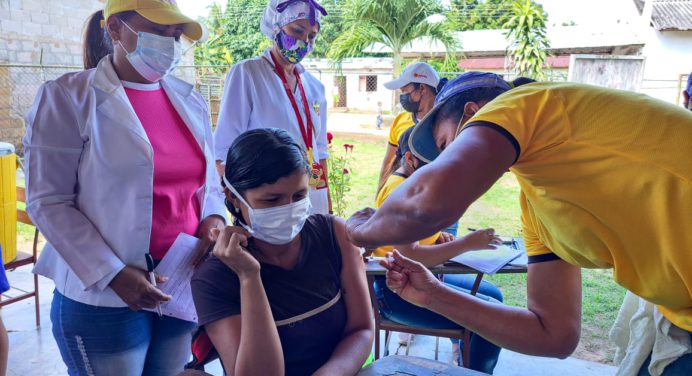 Jornada de atención social benefició a más de 170 familias de Apostadero en Sotillo