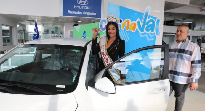 Junta de Carnaval de Maturín entregó automóvil a la soberana Gladys Rivas