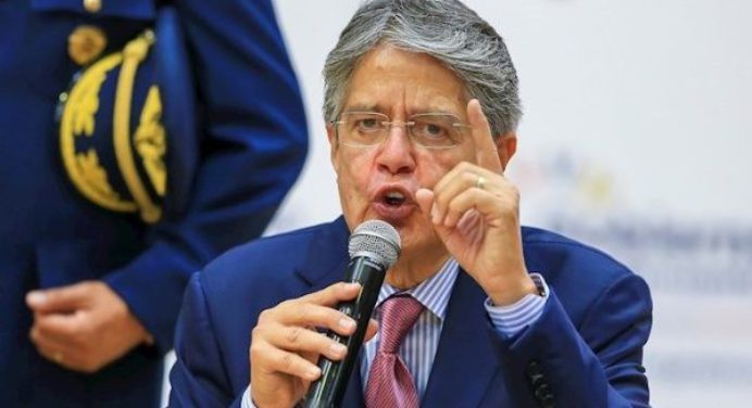 Lasso admite derrota en referendo para aprobar la extradición en Ecuador