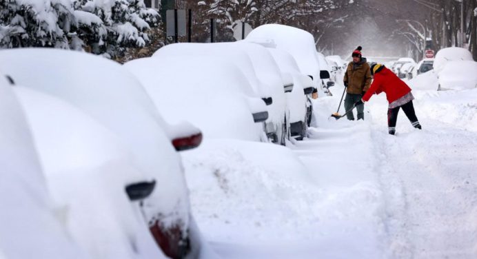 Más de 65 millones de personas en EEUU están bajo alerta por tormenta invernal