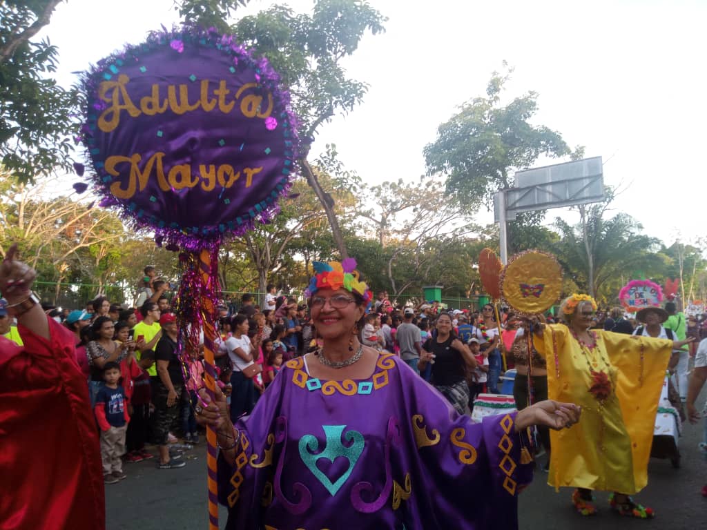 maturineses disfrutaron al ritmo del carnaval en la avenida raul leoni laverdaddemonagas.com adultamayor88