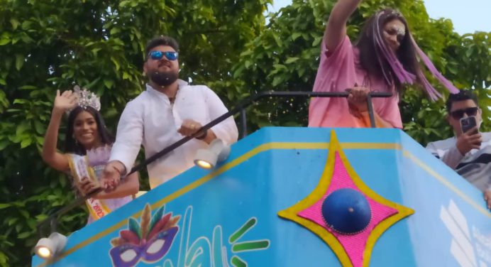 Maturineses y visitantes orgullosos de la fiesta grande del Oriente
