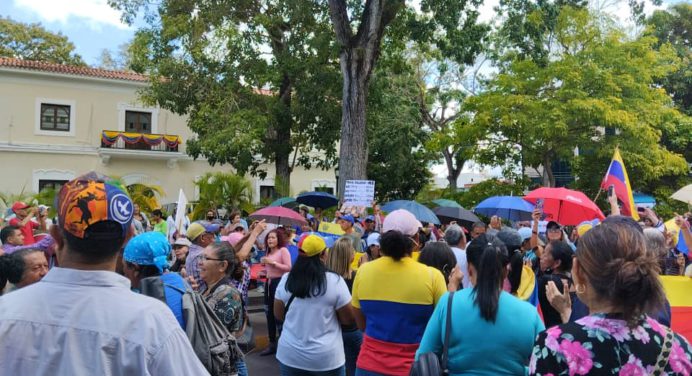 Nuevamente educadores tomaron las calles de Maturín