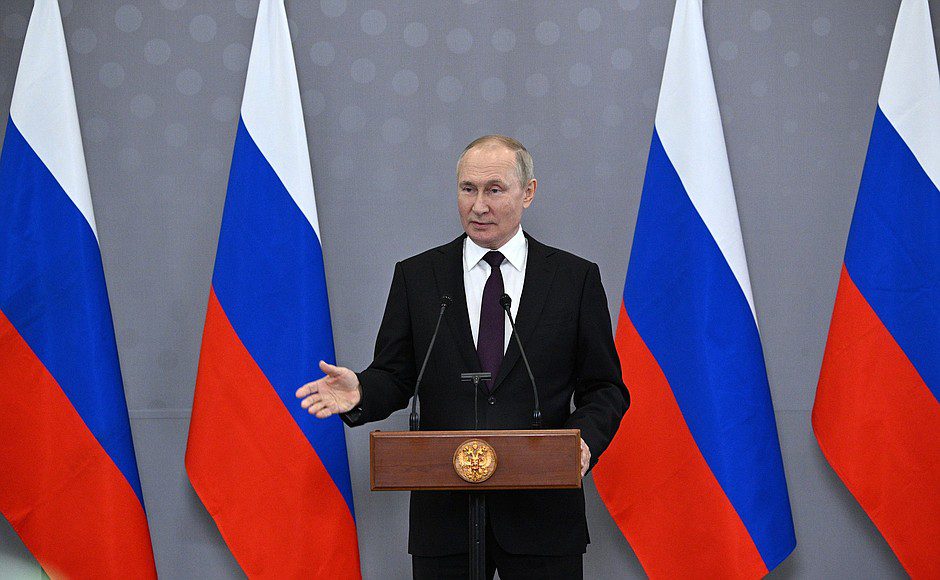 El presidente  Vladimir Putin  sostendrá el encuentro con su homólogo en Novo-Ogariovo, en las afueras de Moscú