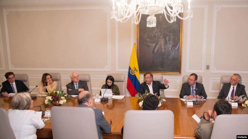 renuncia segunda funcionaria de alto nivel del gobierno colombiano laverdaddemonagas.com petro4f